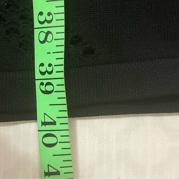 Calvin Klein Black Laser Cut Geometric Design Bodycon Dress, size Large - Picture 8 of 9